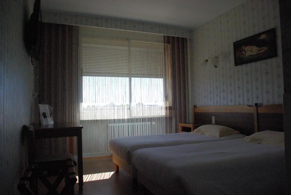 Relais Du Soleil Hotel Chabeuil Room photo